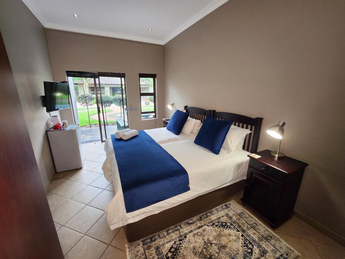 Rip Van Winkel Guest House Lephalale Dış mekan fotoğraf